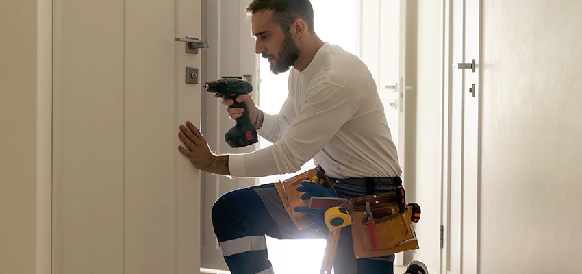 Mailbox Lock Installation Expert in Vandenberg Village, California