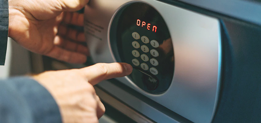 Cash Safe Openers in Vandenberg Village, California