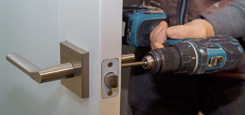 Broken Door Handle Lock Repair in Vandenberg Village, California