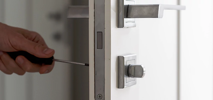 Key Programming Locksmith Open Now in Vandenberg Village, California