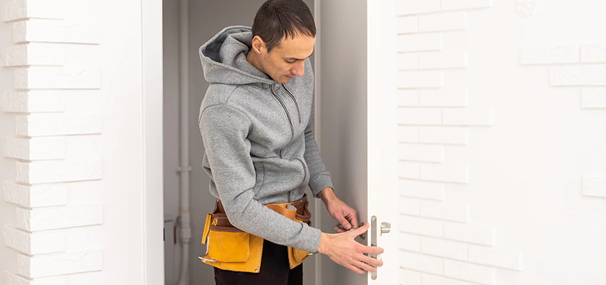 Nighttime Locksmith Near Me in Vandenberg Village, CA